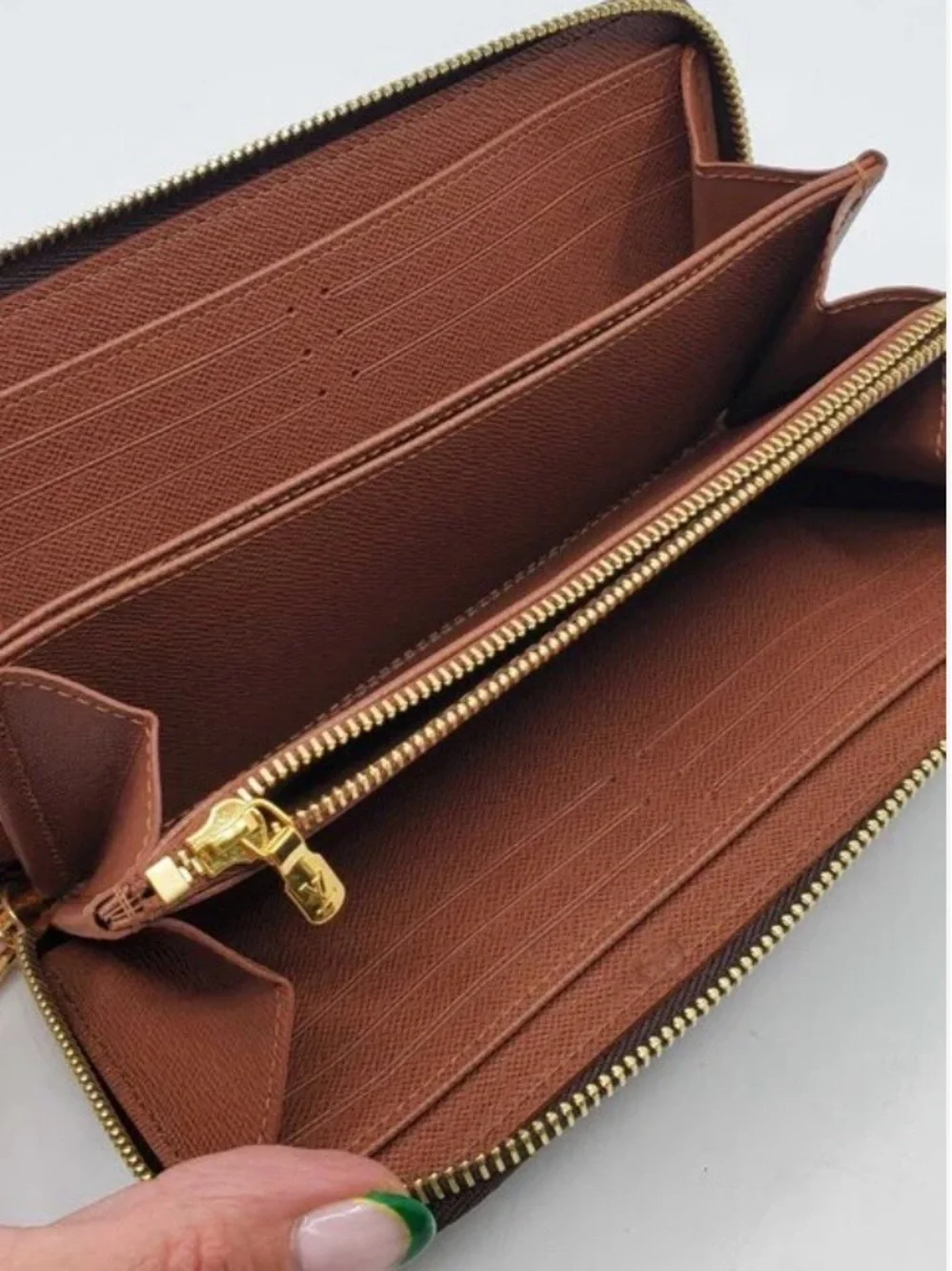 Louis Vuitton Monogram Canvas Zippy Wallet NEW